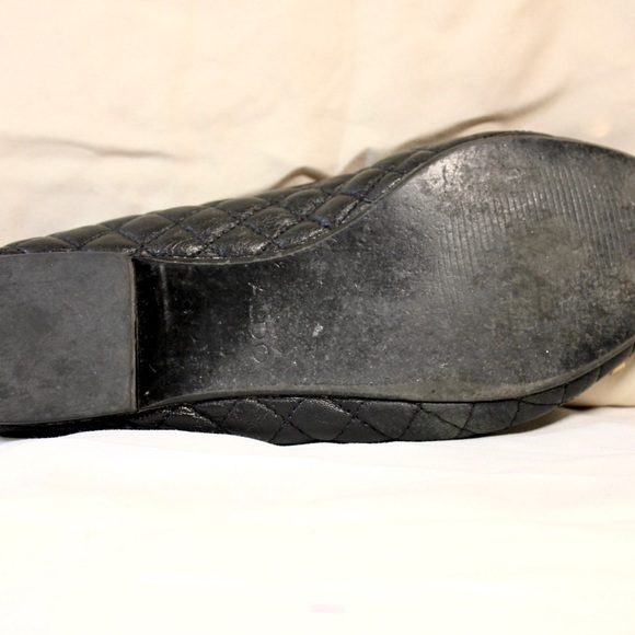 Aldo Black Flats with Gold Accents - Picture 3 of 4